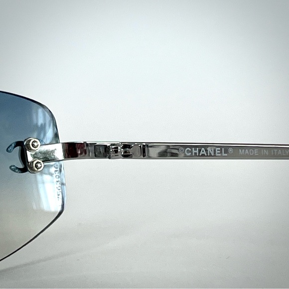 CHANEL Rimless Gradient Sunglasses | Vintage 2000s - Picture 5 of 7